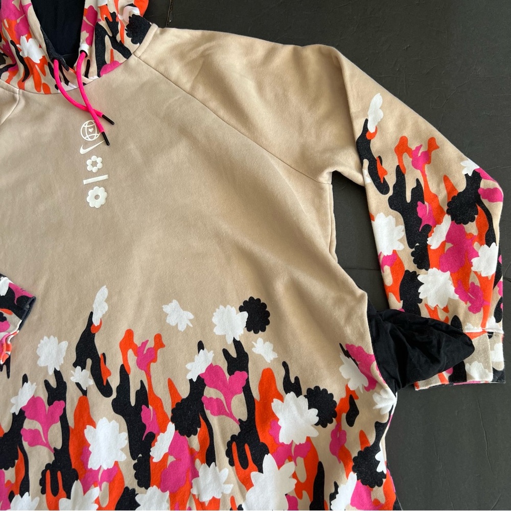 Nike Floral Print Hoodie in Beige, Pink, Orange, Black, White - Picture 12 of 15